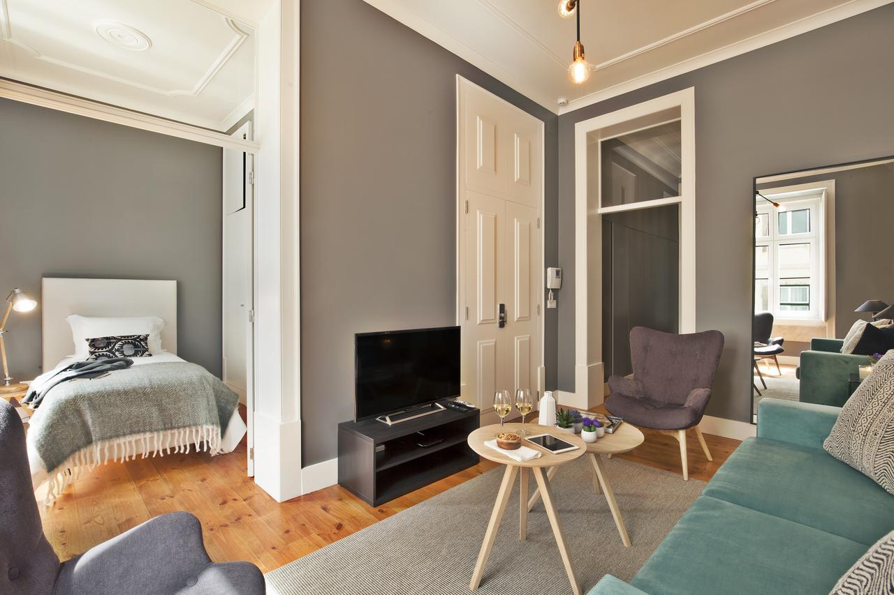 Apartment Five Stars Fanqueiros 112 *
